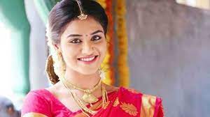 Indhuja Ravichandran Biography, Age, Height, Model and Boyfriend